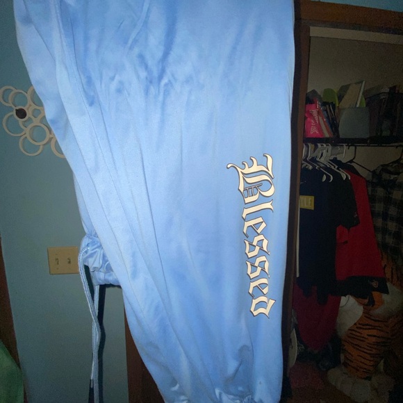 Blue Pants Set - Picture 3 of 3